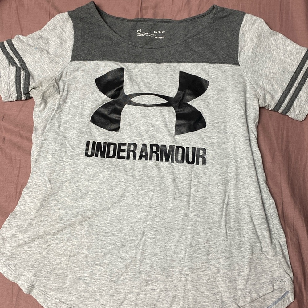 Women’s Under Aromour Size Small